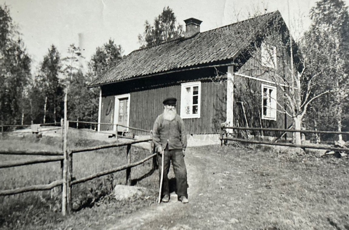 Liten biltur i Visnums-Kil till de gamla spelmännens boställen 2025-09-19